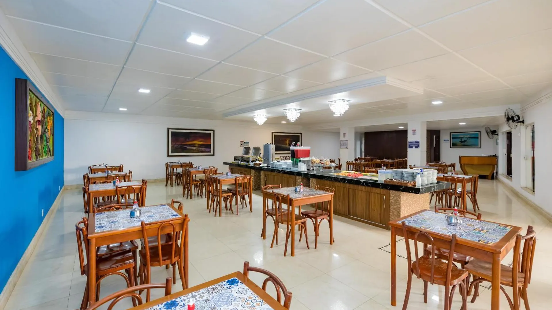 Casa Blanca Park Hotel بورتو سيغورو 3*,